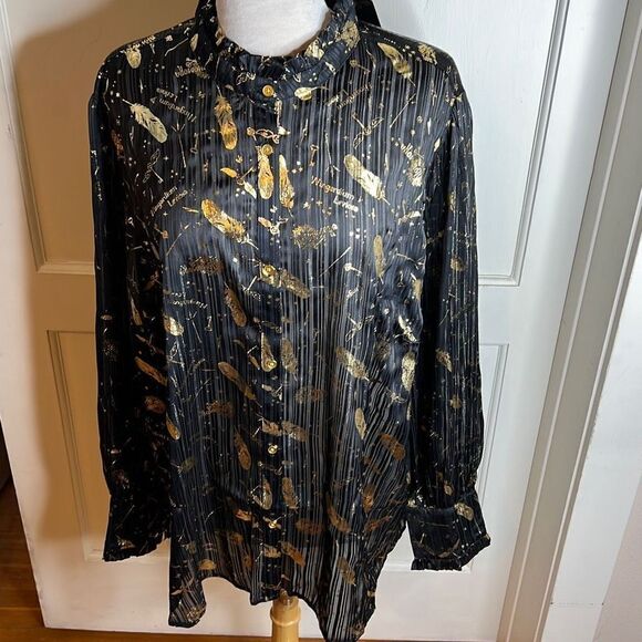 Hot Topic Harry Potter Spell Icons Girls Long-Sleeve Woven Button-Up Plus Size 2 - Picture 2 of 8